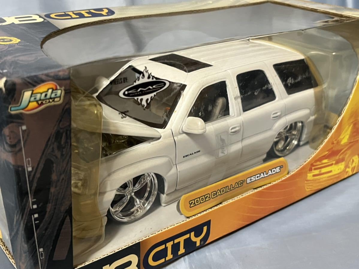 2002キャデラック エスカレード 1/24 Amazon | 1/24 WELLY キャデラック エスカレード ESCALADE 2002